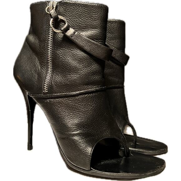 Giuseppe Zanotti Leather Open Toe Leather Ankle Boots with Zippers EU39